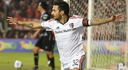 On... fire ο Σκόκο-Έβαλε δύο γκολ (video)