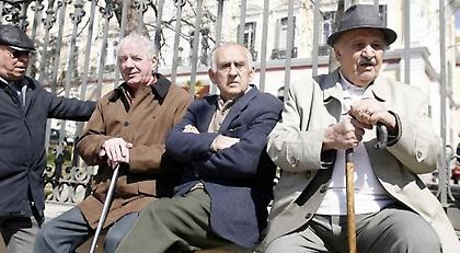 Μειώσεις από 48 έως 277 ευρώ για 2 εκατ. συνταξιούχους φέρνει ο επανυπολογισμός