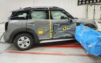 Νέο MINI Countryman με 5 αστέρια στο Euro NCAP