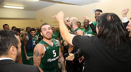 «Τιτίβισμα» με νόημα από Τζέιμς