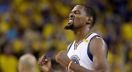 Ο «βασιλιάς» καθαιρέθηκε. Ζήτω οι «πολεμιστές»!