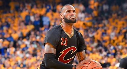 Λεμπρόν: «Δεν έχω λόγο να σκύψω το κεφάλι μου»