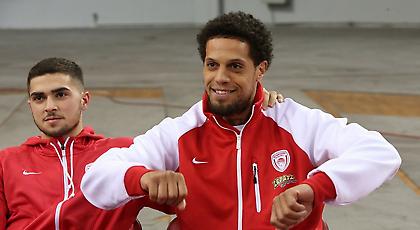 Θέλουν Χάκετ και το δείχνουν οι φίλοι του Ολυμπιακού