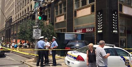 ΗΠΑ: Mini Van έπεσε σε πεζούς στο κέντρο της Φιλαδέλφεια