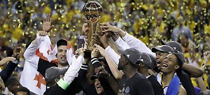 180.000 δολ. κόστιζαν οι σαμπάνιες που έχυσαν στους πανηγυρισμούς οι Ουόριορς -150 μπουκάλια Moet