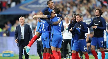 Τα πιτσιρίκια της Γαλλίας είναι εδώ! (video)