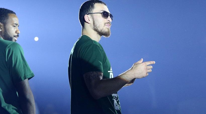 Η selfie του Τζέιμς με παίκτη της Γιουβέντους (pic)