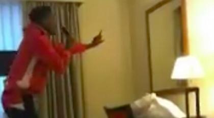 Έπος: Παίκτης της Τσέλσι  χορεύει στους ρυθμούς του «Barbie Girl» (video)