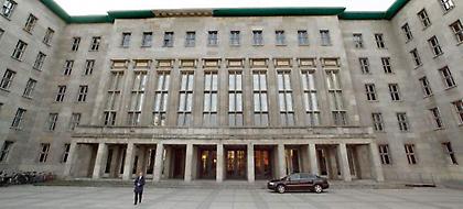 Εκπρόσωπος Σόιμπλε: Μετά το τέλος του προγράμματος τα μέτρα για το χρέος