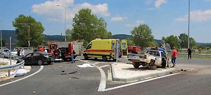 Χαλκιδική: Οικογενειακή τραγωδία -Τροχαίο με δύο γυναίκες νεκρές (pics)