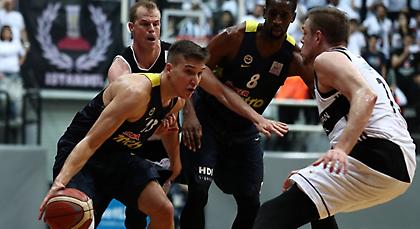 Ένα βήμα από το repeat η Φενέρ, με εξωπραγματικό Μπογκντάνοβιτς!