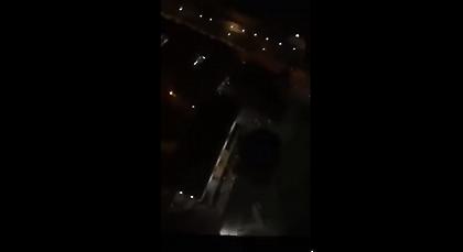 Εγκλωβισμένη στον «πύργο της κόλασης» μεταδίδει live