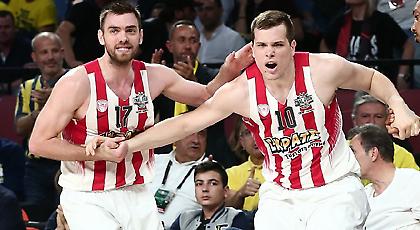 Μάντζαρης και Αγραβάνης στο 2ο LG Aegeanball της Σύρου