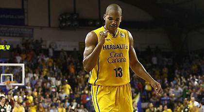 Ανανέωσε με την Γκραν Κανάρια ο Μπάεζ