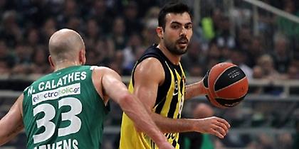 Πασκουάλ στον ΣΠΟΡ FM για Σλούκα: «Έχει βελτιωθεί πολύ»