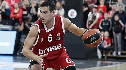 Ζήσης στον ΣΠΟΡ FM: «Αυτή η Εθνική έχει τα εχέγγυα να μας χαρίσει νέες μεγάλες στιγμές»