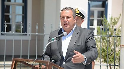 Χάκαραν το τουίτερ του Καμμένου; Ανέβηκε γραβάτα με πέη (pics)