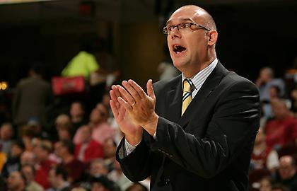 Πήγε να… φέρει Σπάχια στη Μακάμπι ο Βούιτσιτς