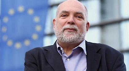 Βίζερ: «Η Ελλάδα θα μπορούσε σύντομα να επιστρέψει στις αγορές»