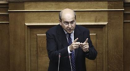 Χατζηδάκης: «Η κυβέρνηση ήρθε να για να ακυρώσει τα μνημόνια και τα ψηφίζει δυο-δυο»
