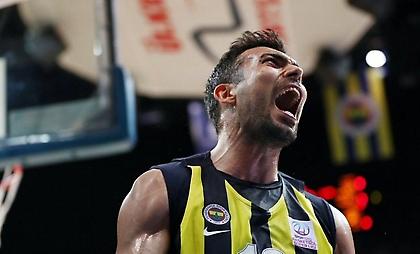 Σλούκας: Πρόταση για επέκταση με αύξηση από Φενέρ