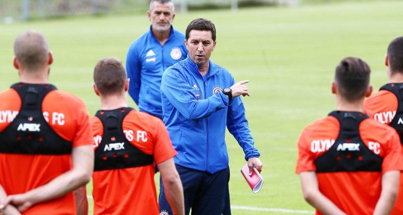 Χάσι: «Να μην περνάνε δύο μέρες για να δώσουμε την μπάλα»