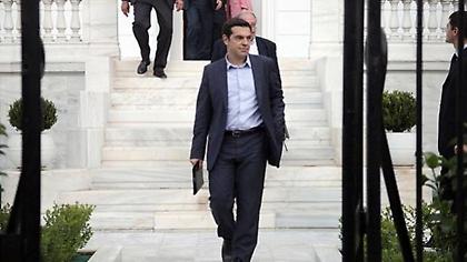 SZ: Για να μάθετε τι πέτυχε η Ελλάδα, δείτε τι φορά ο Τσίπρας