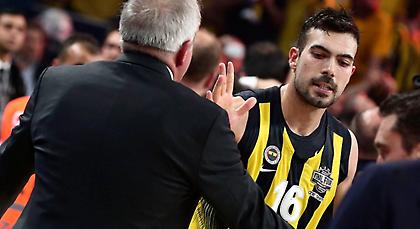 Ζέρβας στον ΣΠΟΡ FM: «Θέλει να γυρίσει στην Ελλάδα ο Σλούκας, αλλά…» (audio)