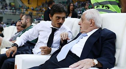 Γιαννακόπουλος: «Χρόνια πολλά, μπαμπά»