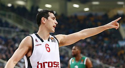 Ζήσης: «Παρακαλούσα να κερδίσουμε γρήγορα τα πλέι οφ για να μη χάσω αυτό το ματς»