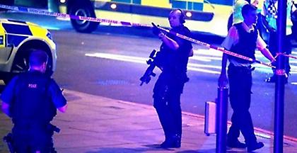 Evening Standard: Σημειώθηκε και επίθεση με μαχαίρι στο Λονδίνο