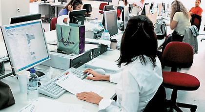 Μειωμένο εφάπαξ έως 15% για 250.000 δημόσιους υπαλλήλους