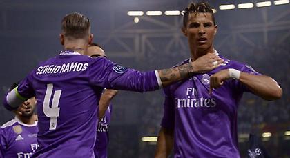 Σκέφτεται την παραμονή στη Ρεάλ Μαδρίτης ο Ρονάλντο