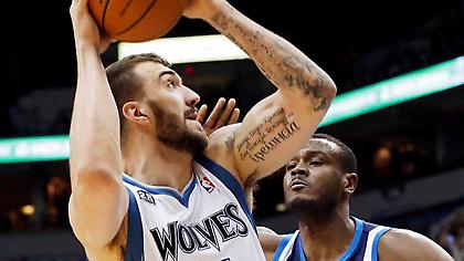 Αποδεσμεύτηκε από Μινεσότα ο Πέκοβιτς, δύσκολα θα ξαναπαίξει μπάσκετ