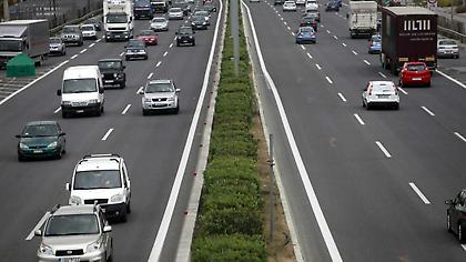 Αυτή είναι η τελική πρόταση της κυβέρνησης για τα ανασφάλιστα αυτοκίνητα