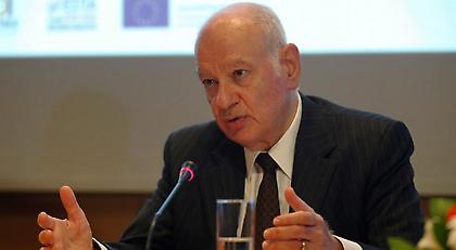 Παπαδημητρίου: Εξοδος στις αγορές έως τις αρχές του 2018, ακόμη και χωρίς QE