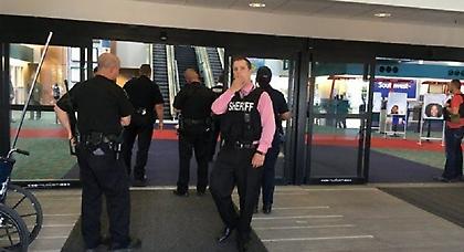 Εκκενώθηκε το αεροδρόμιο Μπίσοπ στο Μίσιγκαν-Άγνωστος μαχαίρωσε αστυνομικό