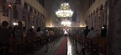 Θεσσαλονίκη: Τελέστηκε αγρυπνία κατά του Gay Pride -Ενταση με δημοσιογράφους