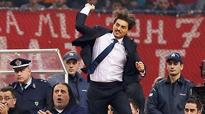 Η καταπράσινη τούρτα-έκπληξη στον Δημήτρη Γιαννακόπουλο (pic)