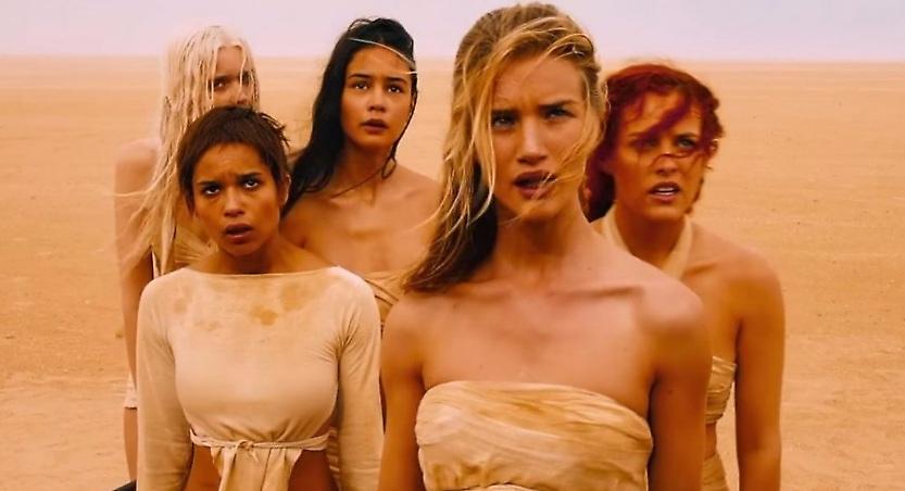 Από το Mad Max στην εντελώς γυμνή φωτογράφιση