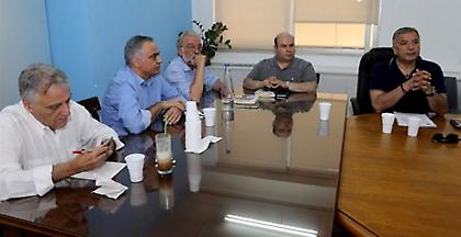 Σκουρλέτης: Ρύθμιση που θα διασφαλίζει παραμονή των υπαλλήλων στους δήμους