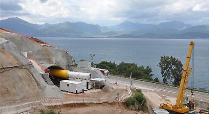 Τραγωδία με έναν νεκρό στην Ολυμπία Οδό