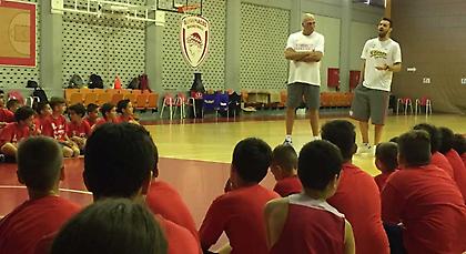 Στο «ερυθρόλευκο» Summer Camp ο Μάντζαρης (pics)