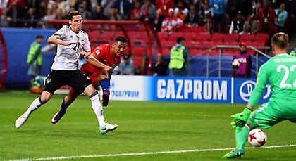 Έκοψαν το… καρπούζι στη μέση Γερμανία και Χιλή