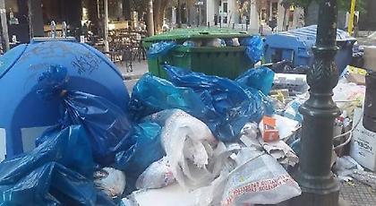 Τα σκουπίδια «έπνιξαν» και τη Θεσσαλονίκη: Χιλιάδες τόνοι στους δρόμους (pics)