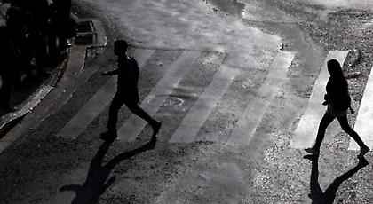 Στέρηση βασικών αγαθών και στα μη φτωχά νοικοκυριά- Ευάλωτοι οι νέοι έως 17 ετών