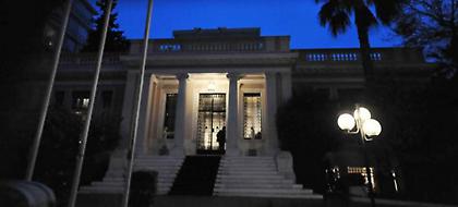 Εκτακτη σύσκεψη στο Μαξίμου για το θέμα των σκουπιδιών -Τι θα κάνει η κυβέρνηση