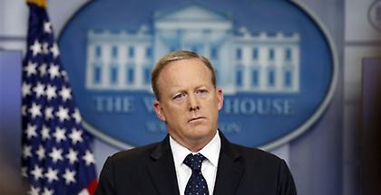 Σπάισερ: Δεν αποκλείεται συνάντηση Τραμπ - Πούτιν στη Γερμανία