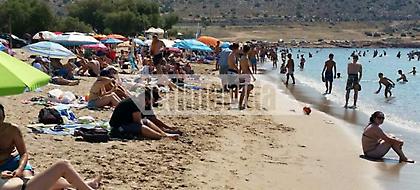 Ψηλά το θερμόμετρο σήμερα -Από νωρίς γέμισαν οι παραλίες (pics)