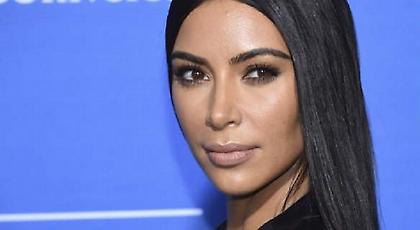 Η Κιμ Καρντάσιαν αγόρασε το χρυσό ρολόι Cartier της Τζάκι Κένεντι -Εδωσε 379.500 δολάρια (pics)